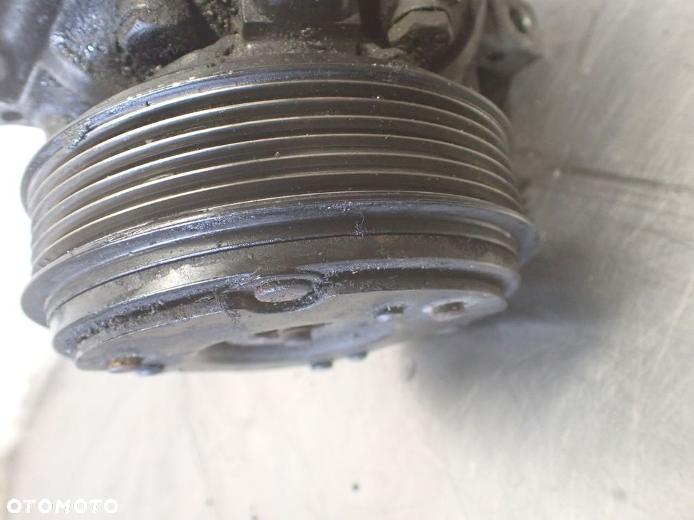 SPRĘŻARKA KLIMATYZACJI RENAULT LAGUNA 2.2 - 10