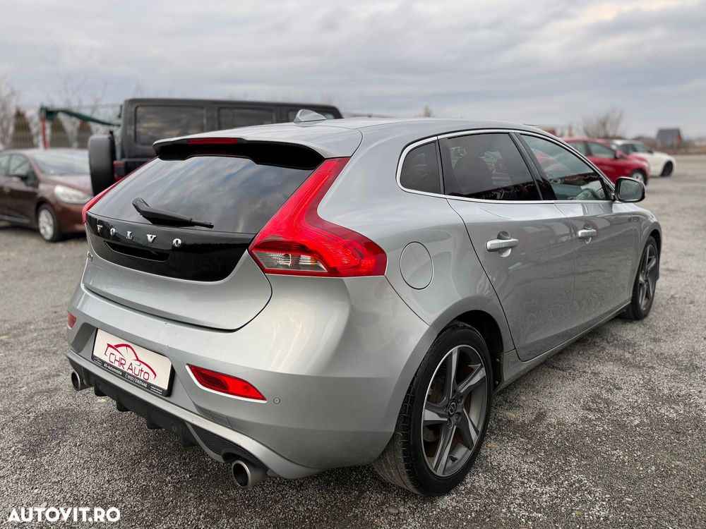 Volvo V40 D2 R Design - 21