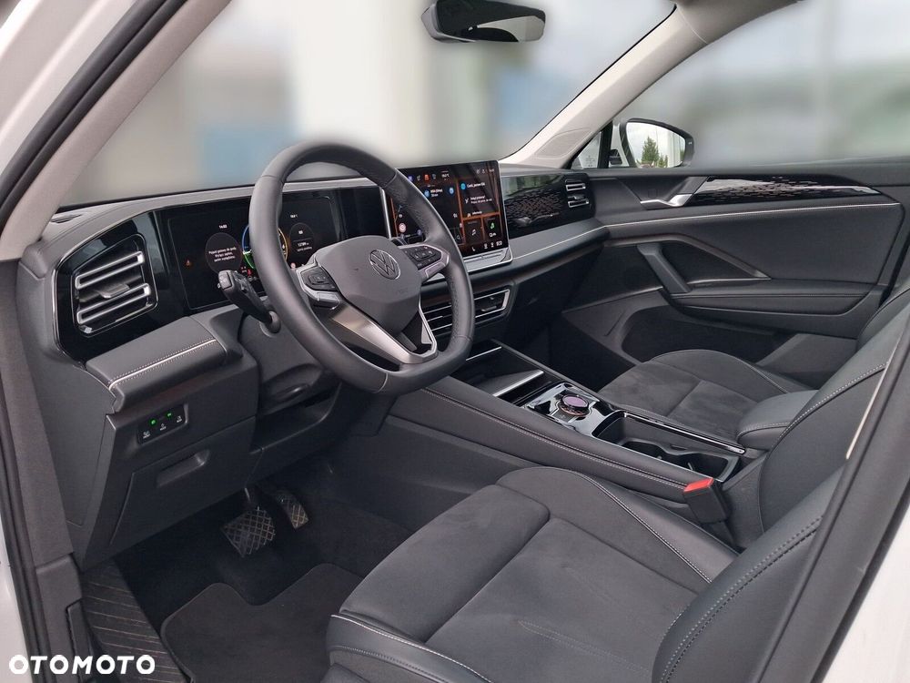 Volkswagen Tiguan - 10