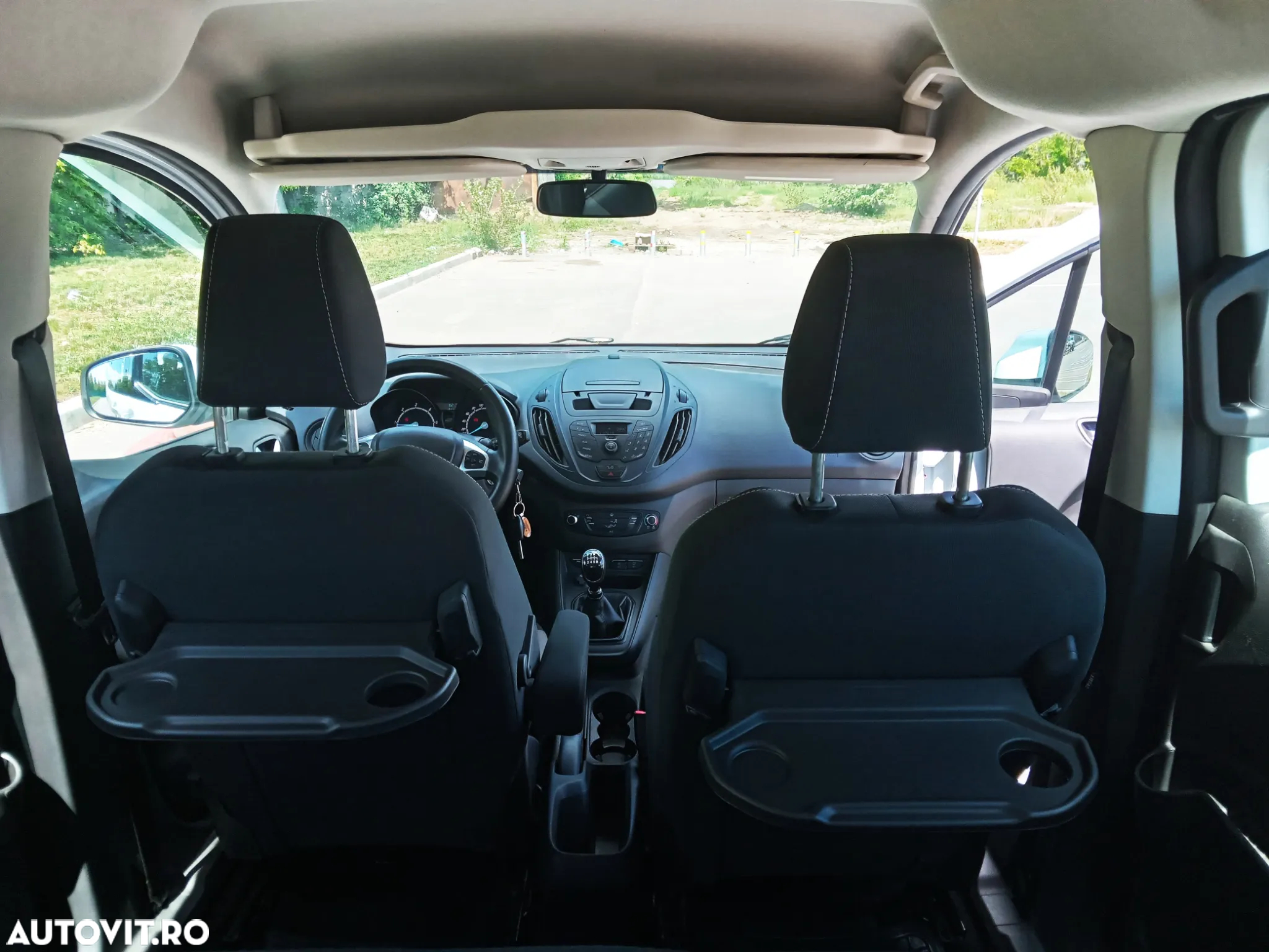 Ford Tourneo Courier 1.5 TDCi Trend - 9