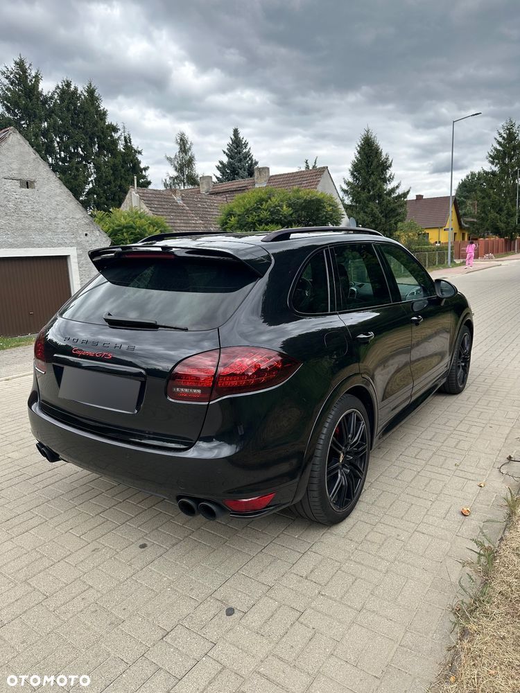 Porsche Cayenne - 10