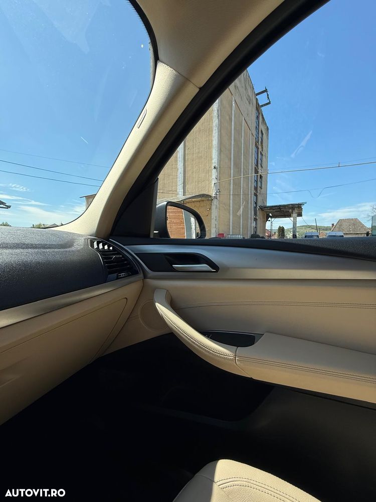 BMW X3 xDrive20d AT Advantage - 9