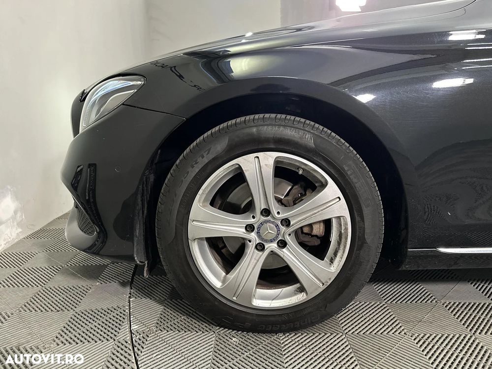 Mercedes-Benz E 220 d Aut. - 13