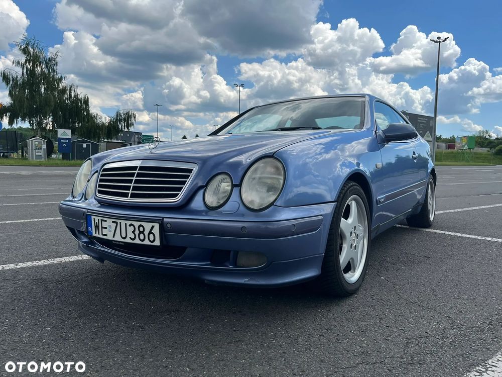 Mercedes-Benz CLK - 4