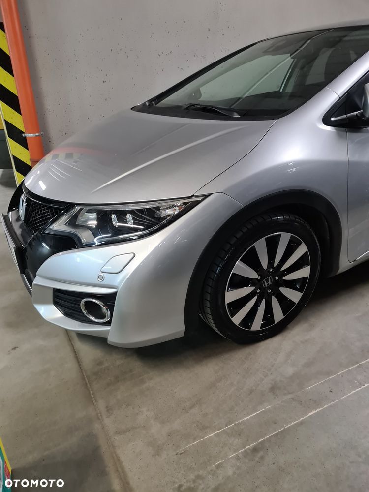 Honda Civic 1.8 Lifestyle (Honda Connect+) - 10