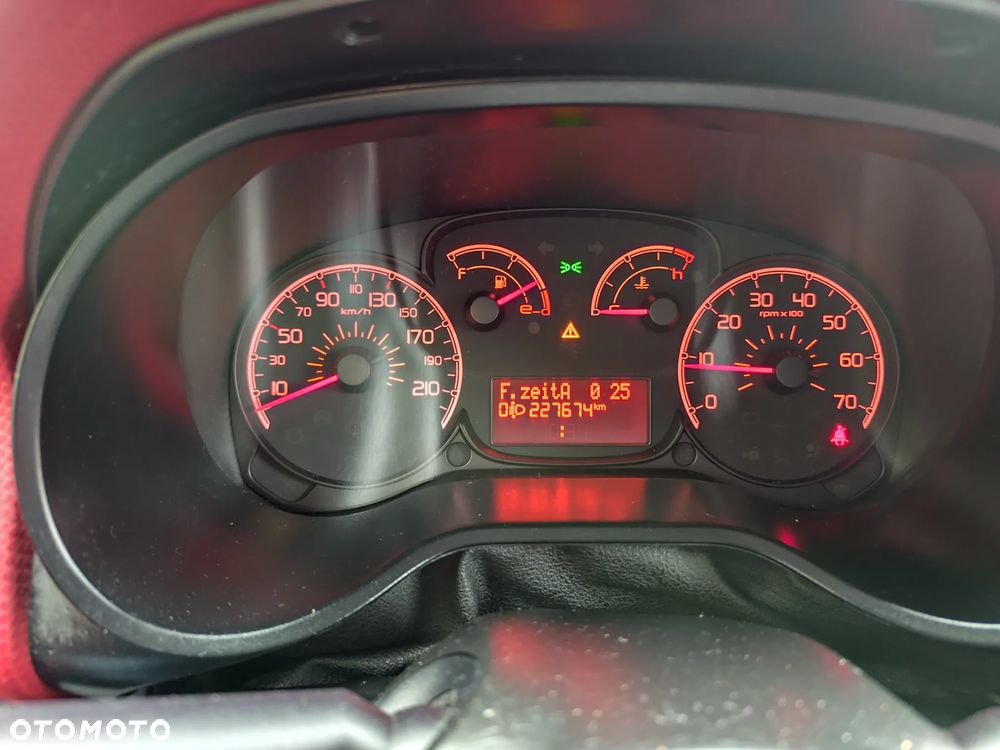 Fiat Doblo MAXI - 16