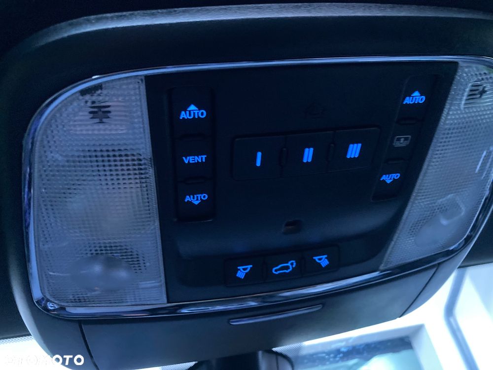 Jeep Grand Cherokee - 40