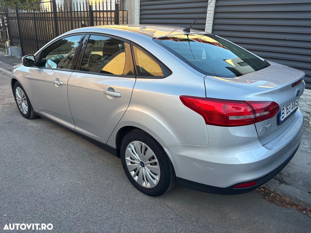 Ford Focus - 5