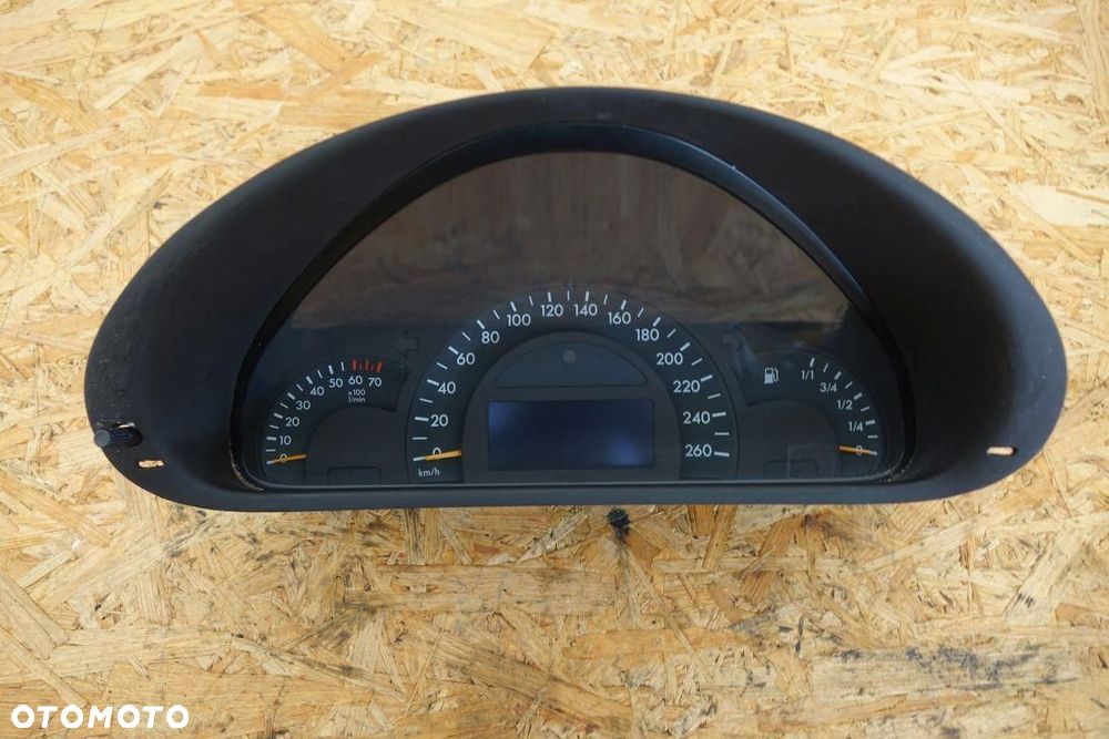 LICZNIK ZEGARY MERCEDES W203 A2035406111 - 2
