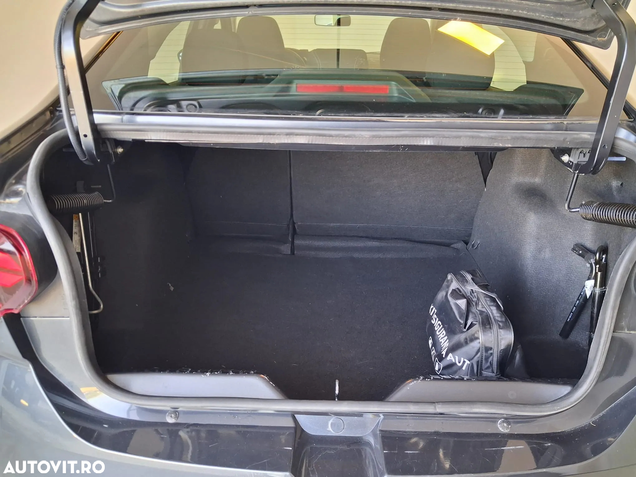 Dacia Logan TCe 90 CVT Comfort - 5