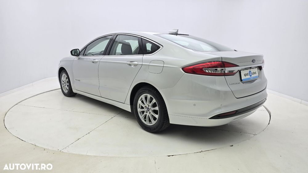 Ford Mondeo 2.0 HEV Trend - 8