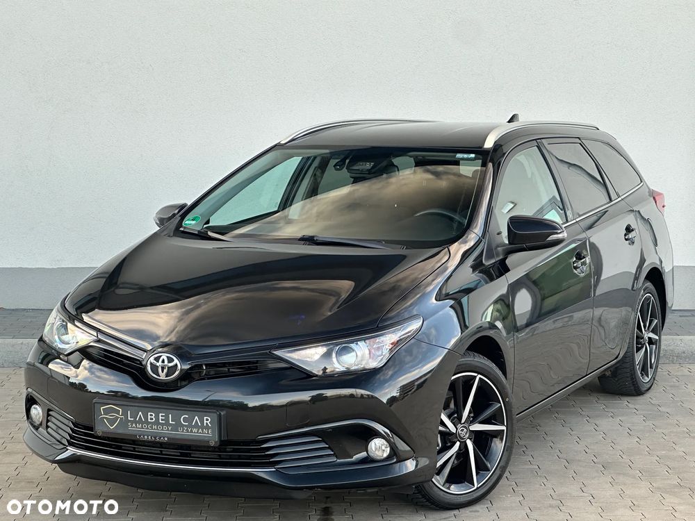 Toyota Auris 1.2 Turbo Touring Sports Team Deutschland - 12