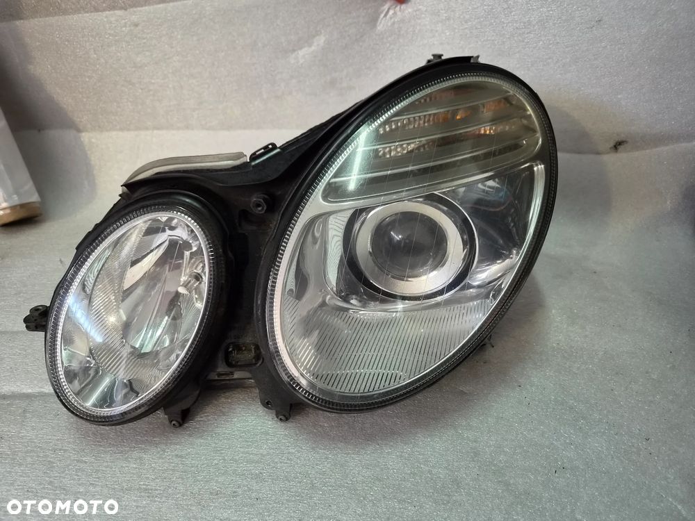 Lampa lewa Xenon Mercedes E Klasa W211 Lift żarnik przetwornica kpl