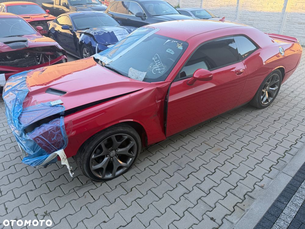 Dodge Challenger - 1