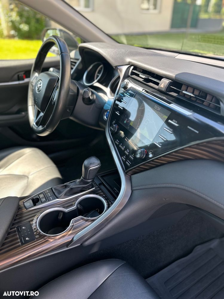 Toyota Camry 2.5 Exclusive - 16