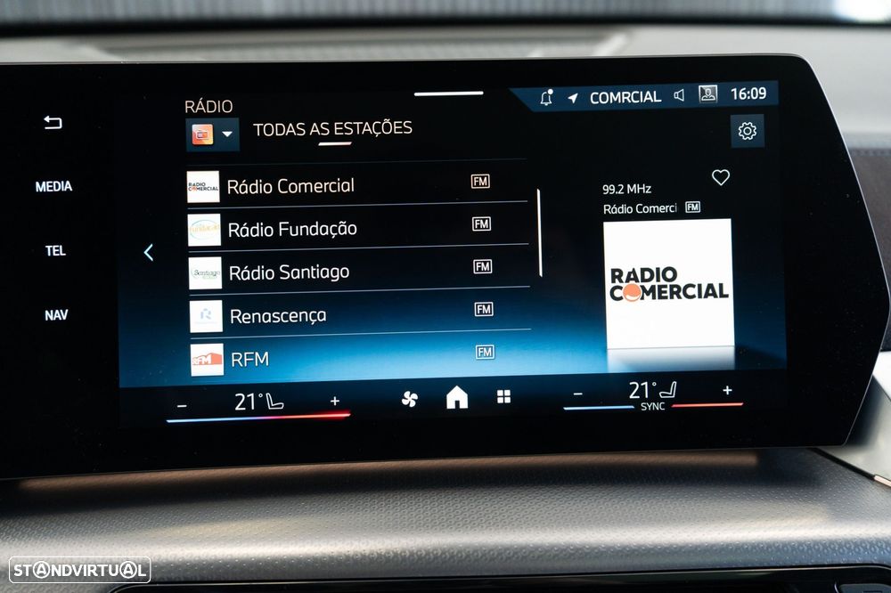 BMW iX2 eDrive20 Pack Desportivo M - 28