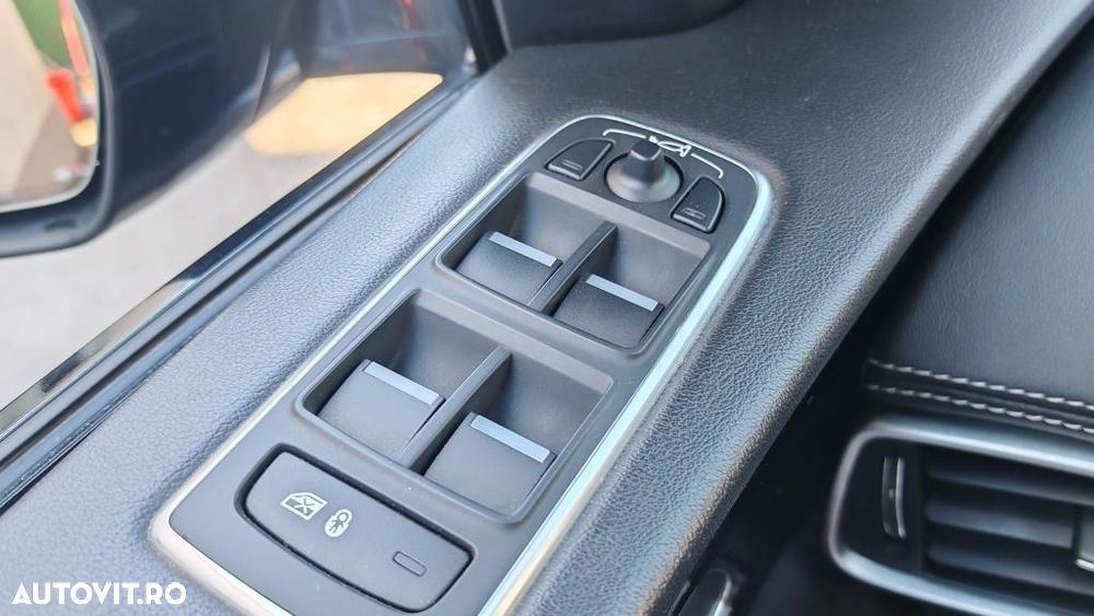 Jaguar F-Pace 20d AWD Aut. R-Sport - 26