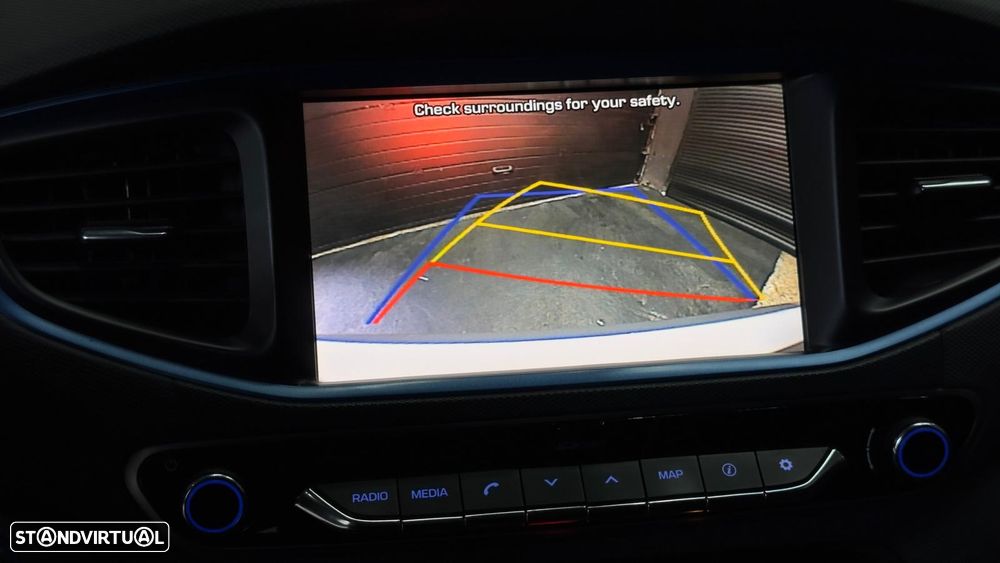 Hyundai Ioniq 1.6 GDI HEV Hybrid Tech - 26