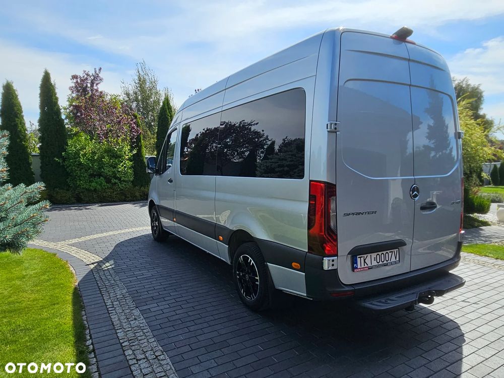 Mercedes-Benz Sprinter - 10