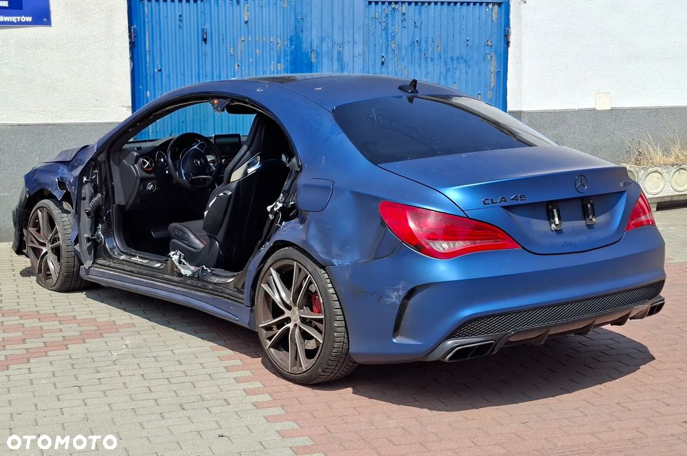 Mercedes-Benz CLA 45 AMG 4Matic 7G-DCT - 4