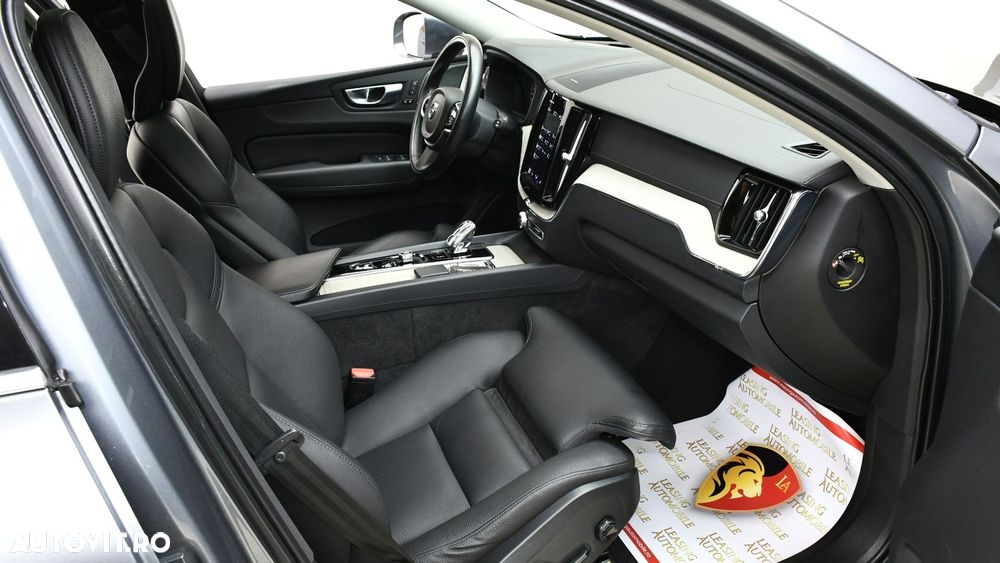 Volvo XC 60 Recharge T6 Twin Engine eAWD Inscription Expression - 7