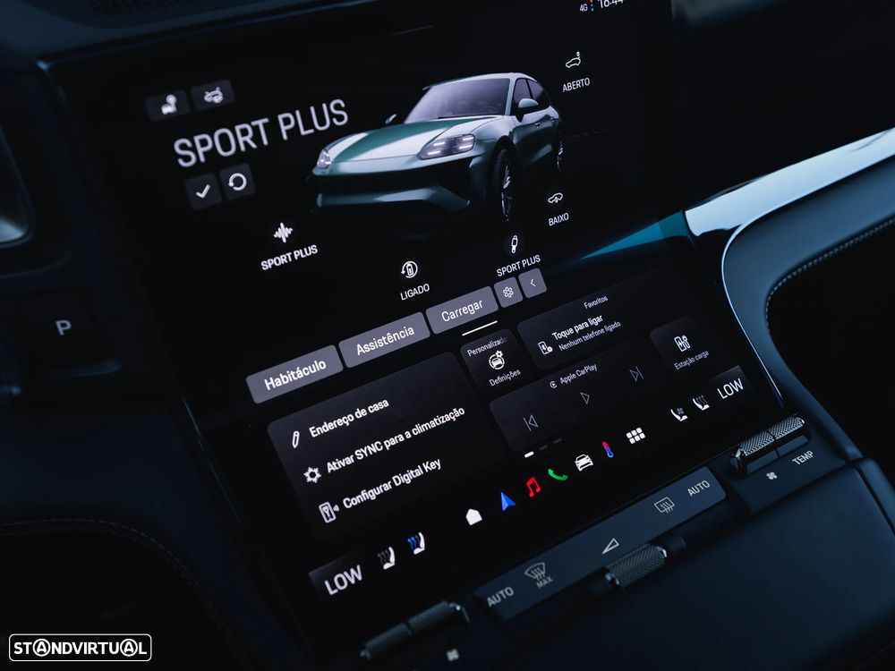 Porsche Cayenne Electric Turbo - 25