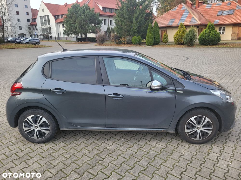 Peugeot 208 PureTech 82 Urban Move - 3