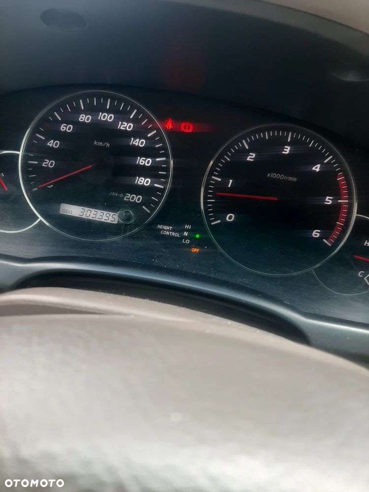 Toyota Land Cruiser - 10