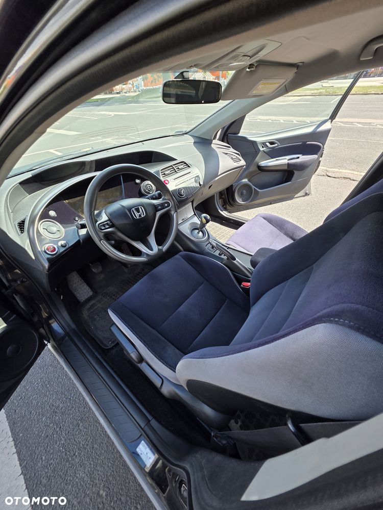 Honda Civic 1.8i-VTEC Comfort - 22