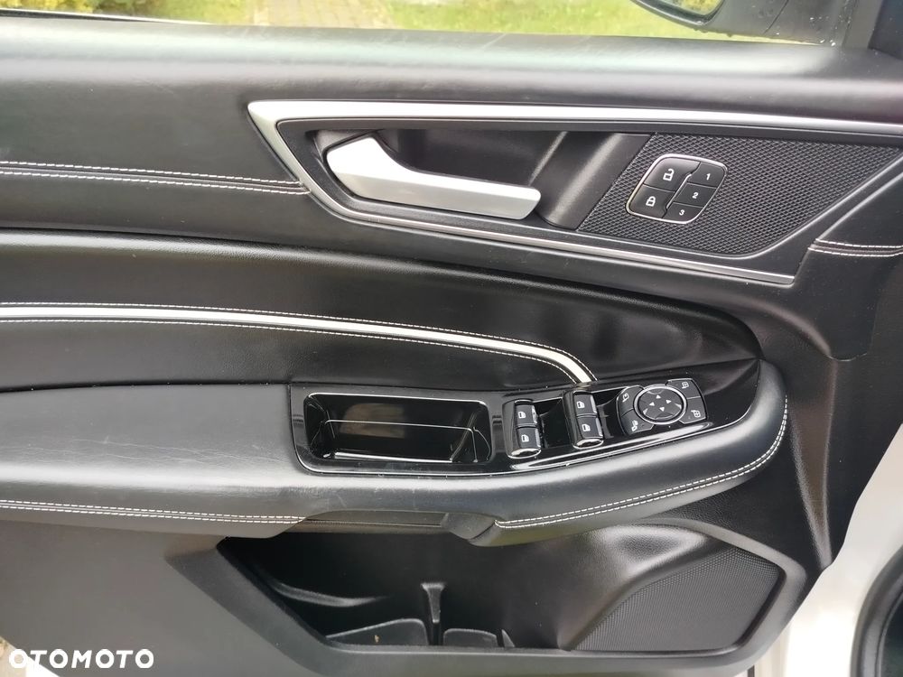 Ford S-Max 2.0 EcoBlue Bi-Turbo VIGNALE - 12