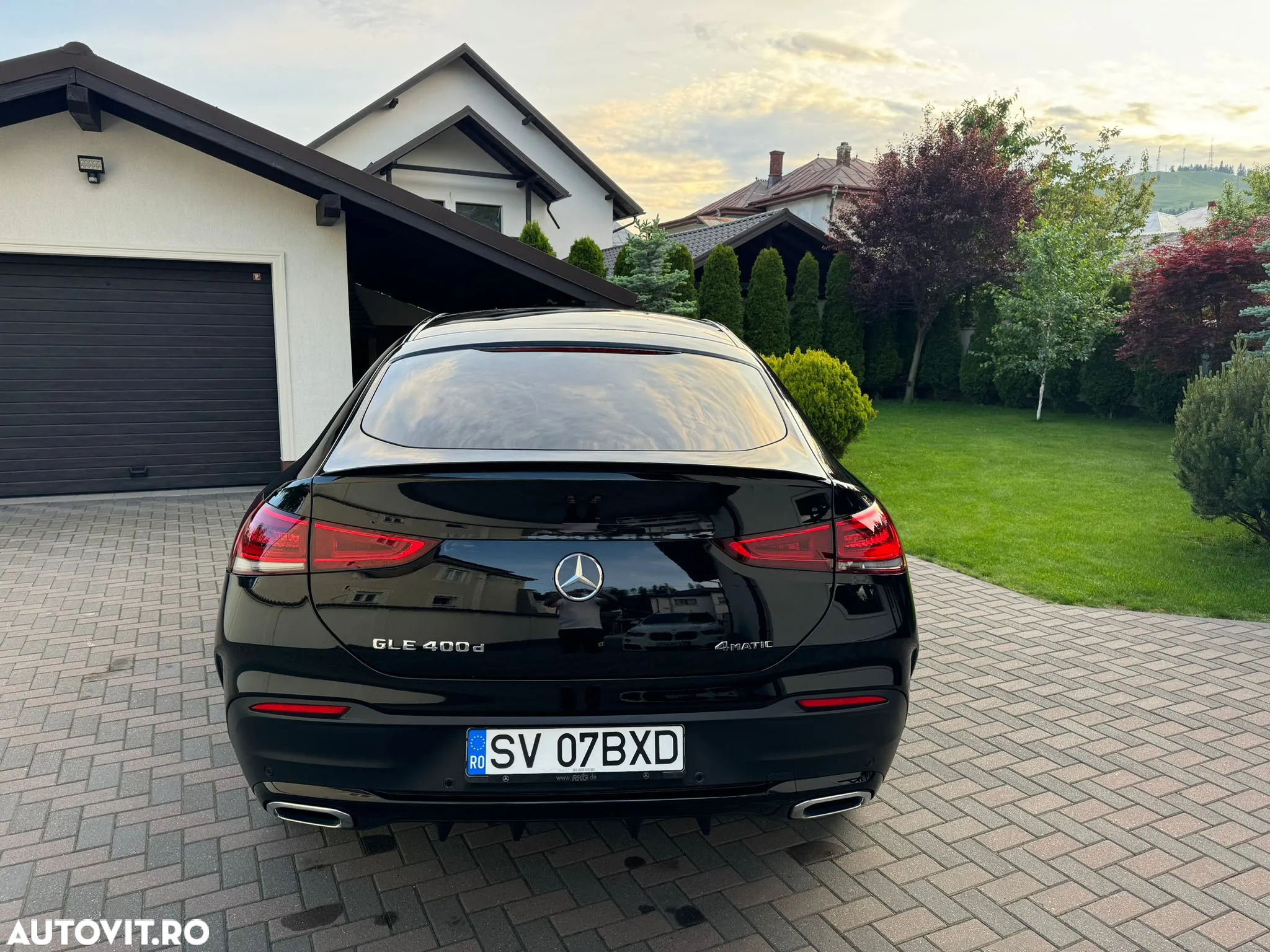 Mercedes-Benz GLE Coupe 400 d 4Matic 9G-TRONIC AMG Line - 3