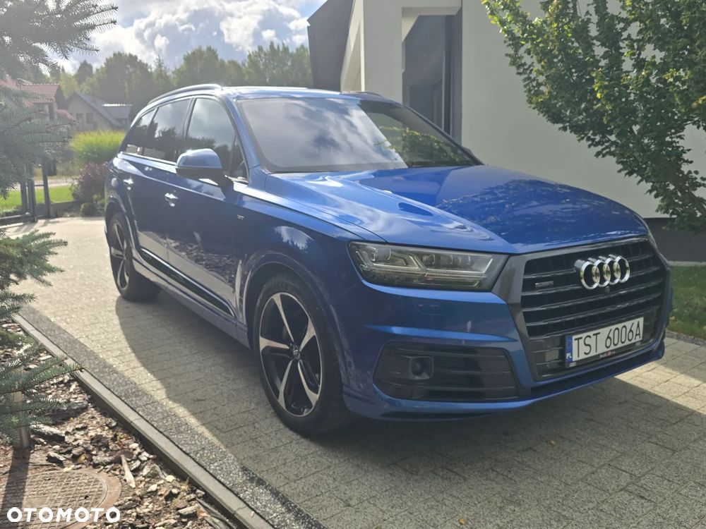 Audi Q7 2017 photo 2