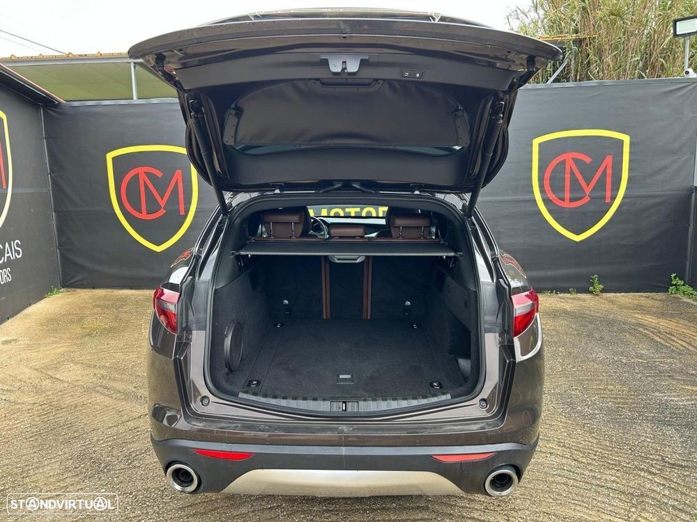 Alfa Romeo Stelvio 2.2 D Super AT8 Q4 - 24