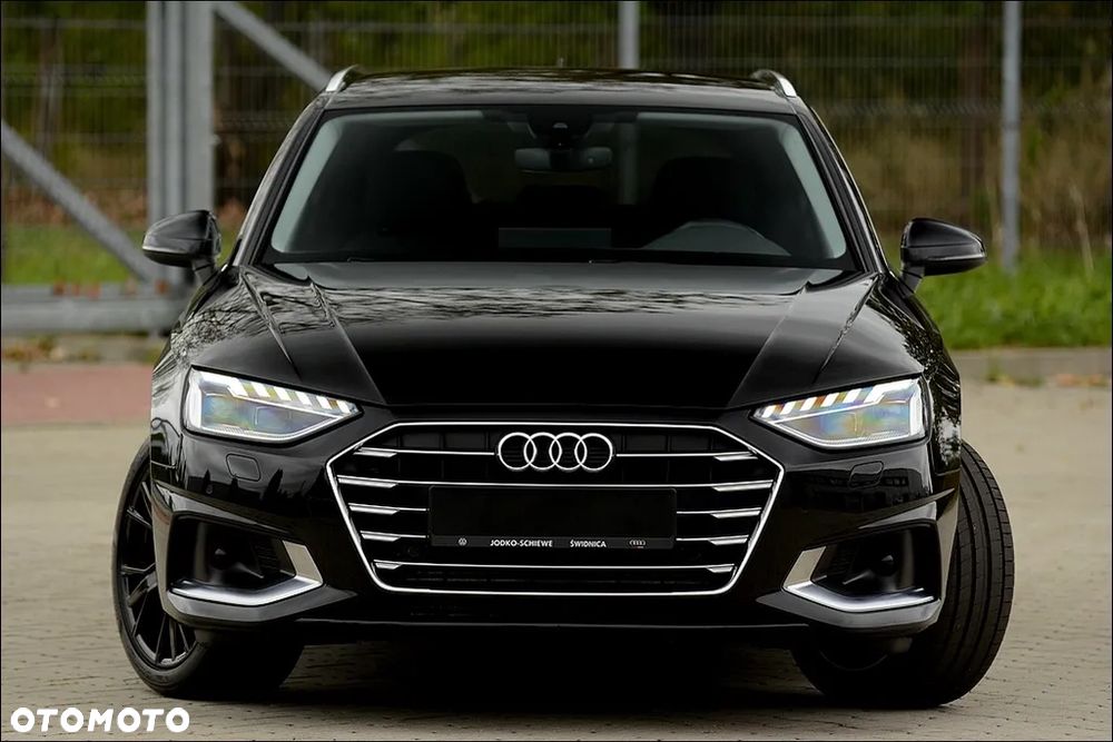 Audi A4 Avant 40 TFSI S tronic sport - 10