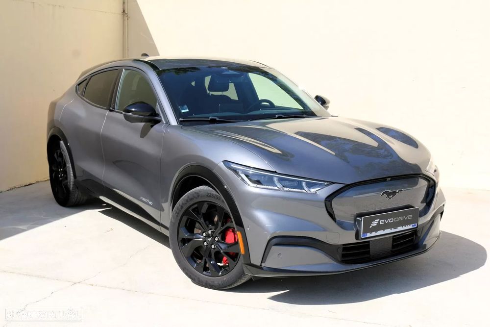 Ford Mustang Mach-E Premium AWD - 3
