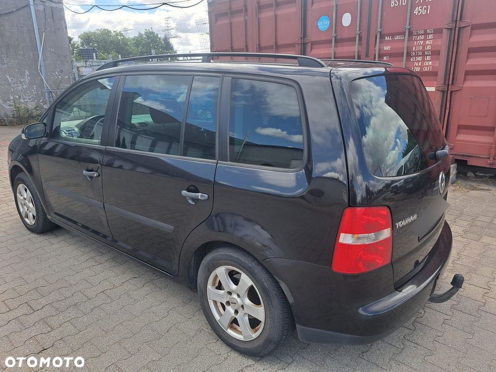 Volkswagen Touran 1.9 TDI Highline - 8