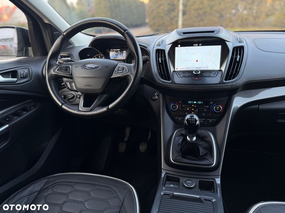 Ford Kuga 1.5 EcoBoost 2x4 Vignale - 19