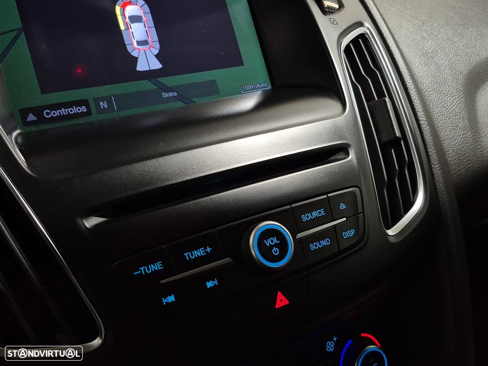 Ford Focus 1.5 TDCi Titanium - 11