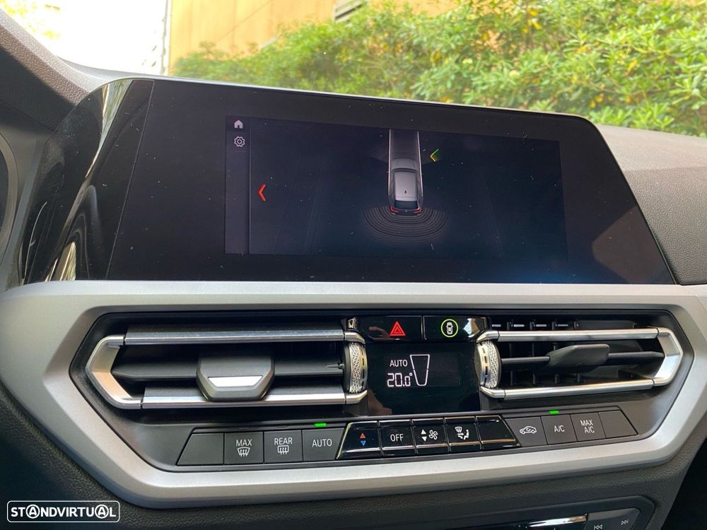 BMW 318 d Advantage - 11