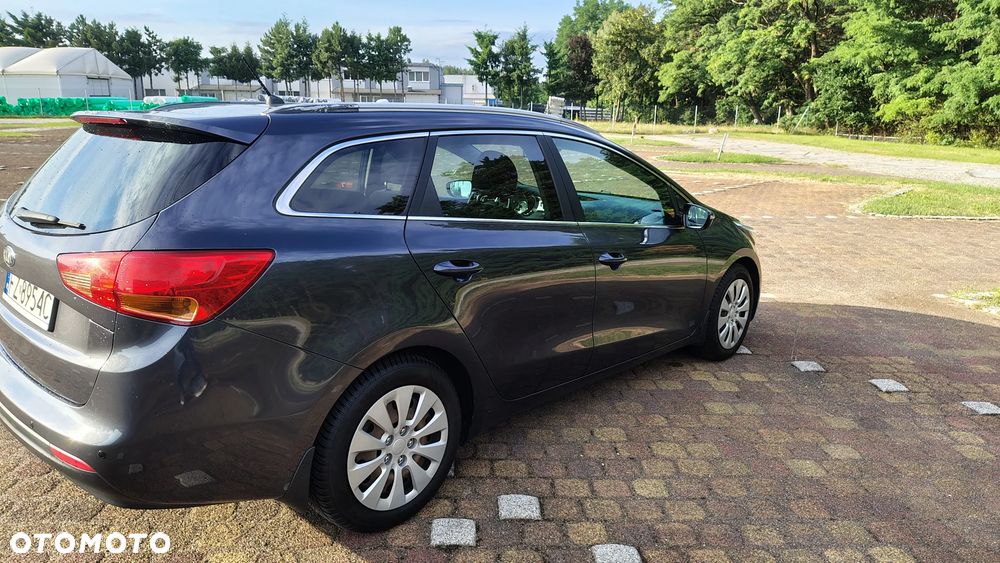 Kia Ceed 1.6 GDI L - 11