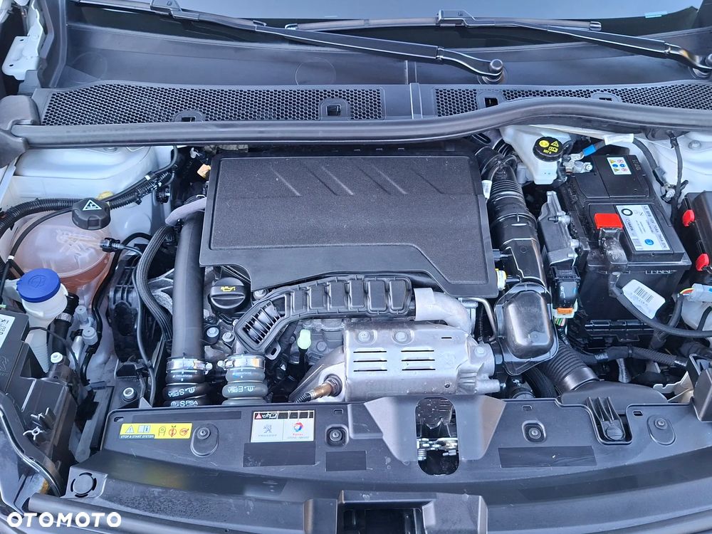 Peugeot 2008 1.2 PureTech Allure Pack S&S EAT8 - 37