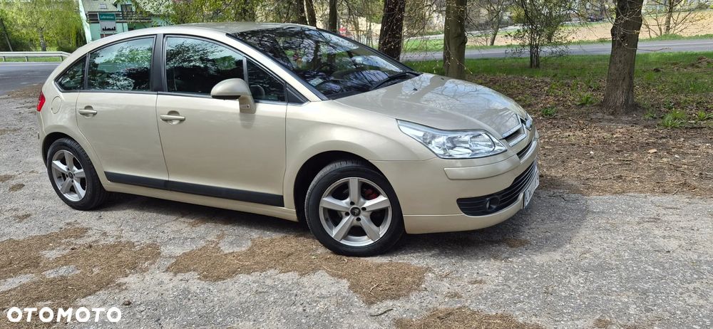 Citroën C4 1.6 16V Style - 2