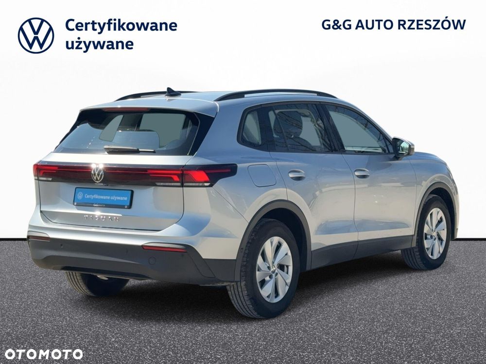 Volkswagen Tiguan - 5