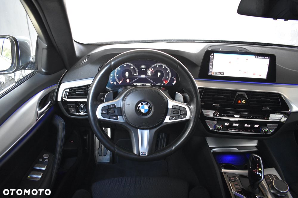 BMW Seria 5 520d M Sport sport - 17