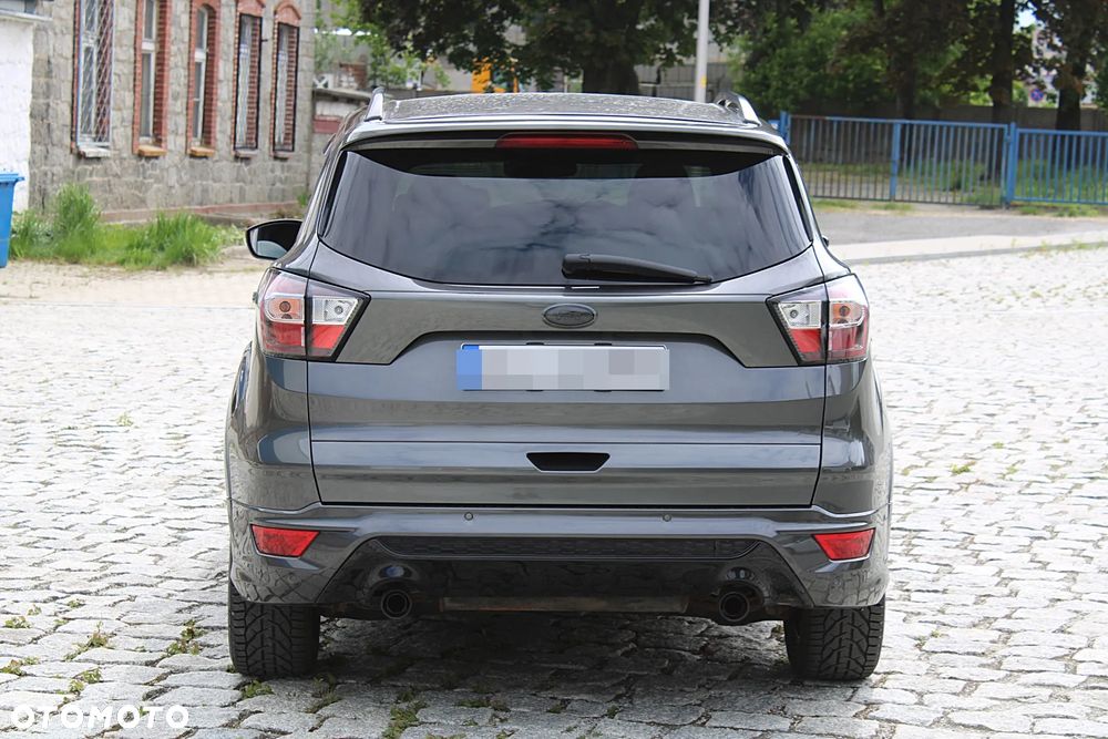 Ford Kuga - 9