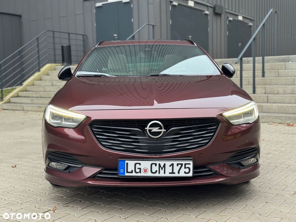 Opel Insignia 2.0 BiTurbo 4x4 Ultimate Exclusive - 4