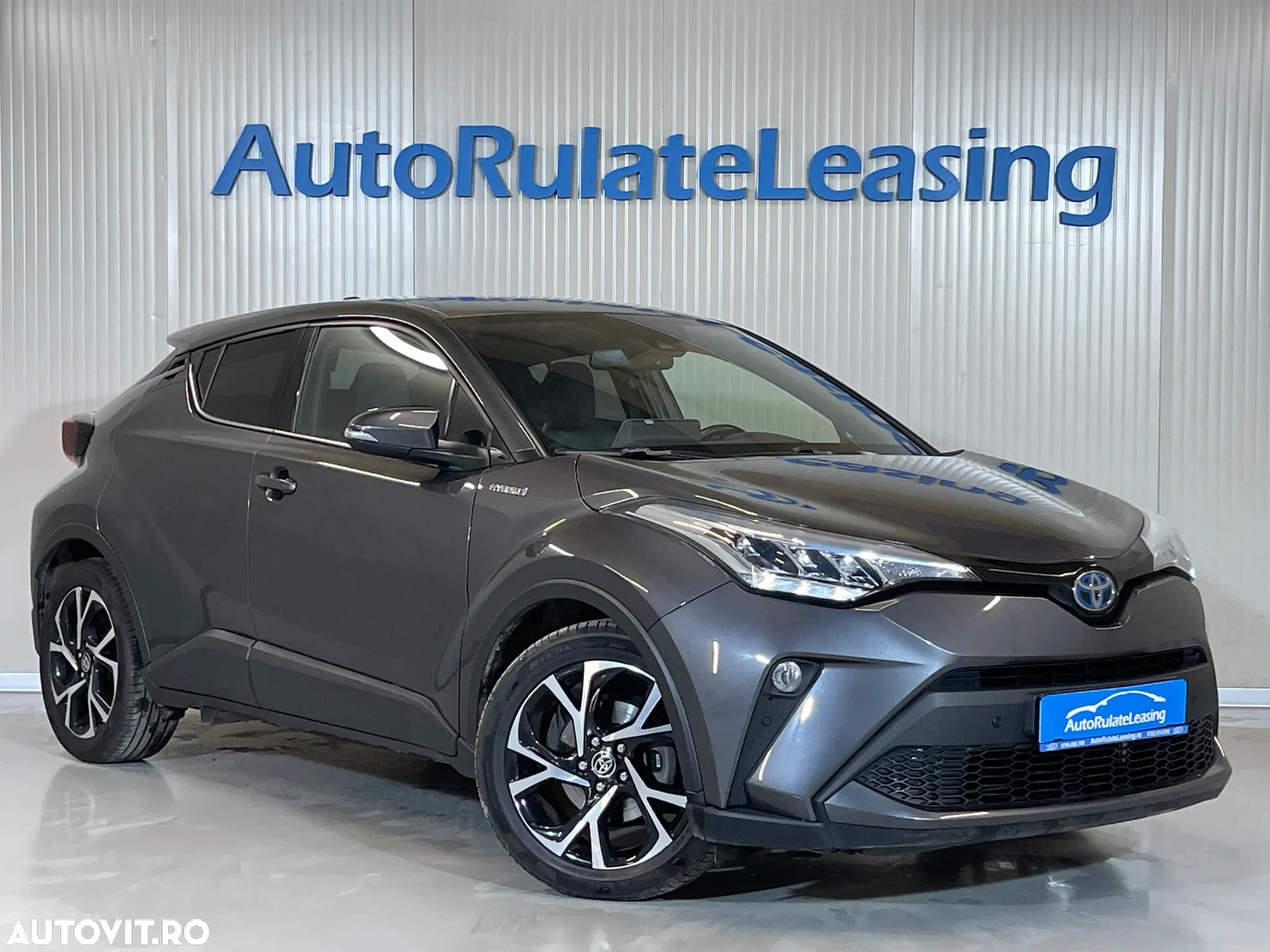 Toyota C-HR 2.0 HSD 184 CP 4x2 CVT Classy - 2