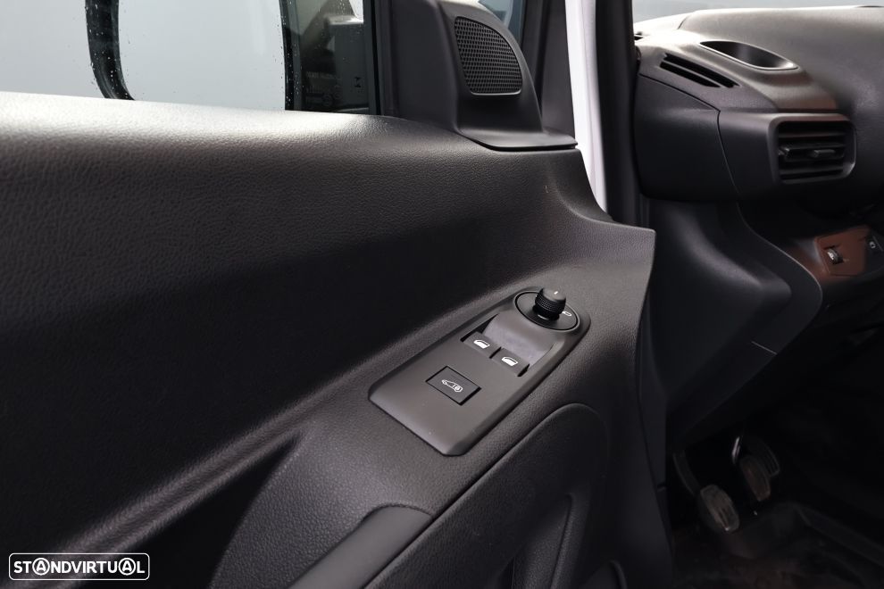 Opel Combo Cargo 1.5 D - 22