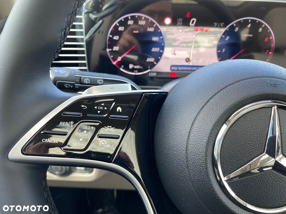 Mercedes-Benz GLE - 12