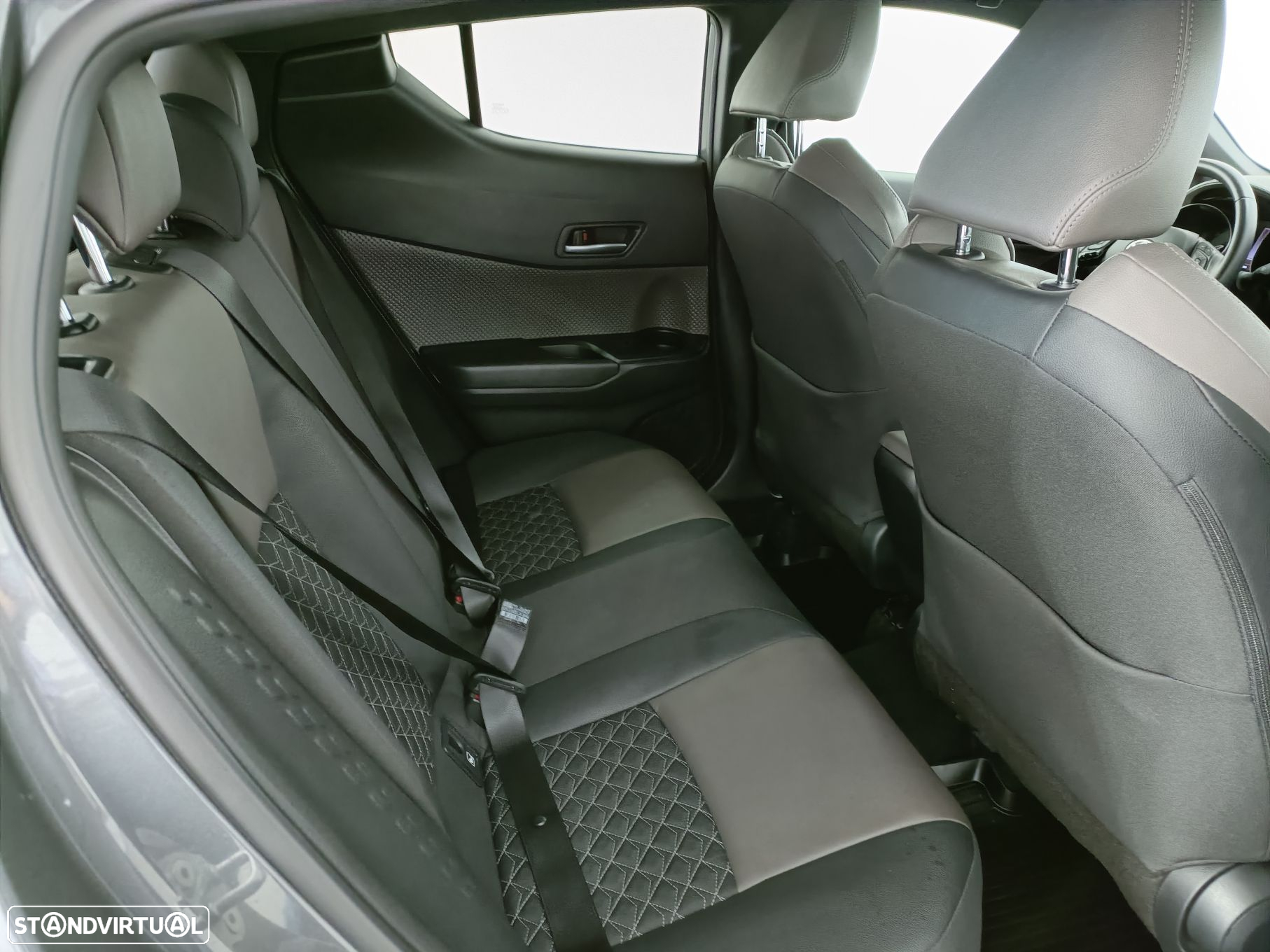 Toyota C-HR 1.8 Hybrid Exclusive - 6
